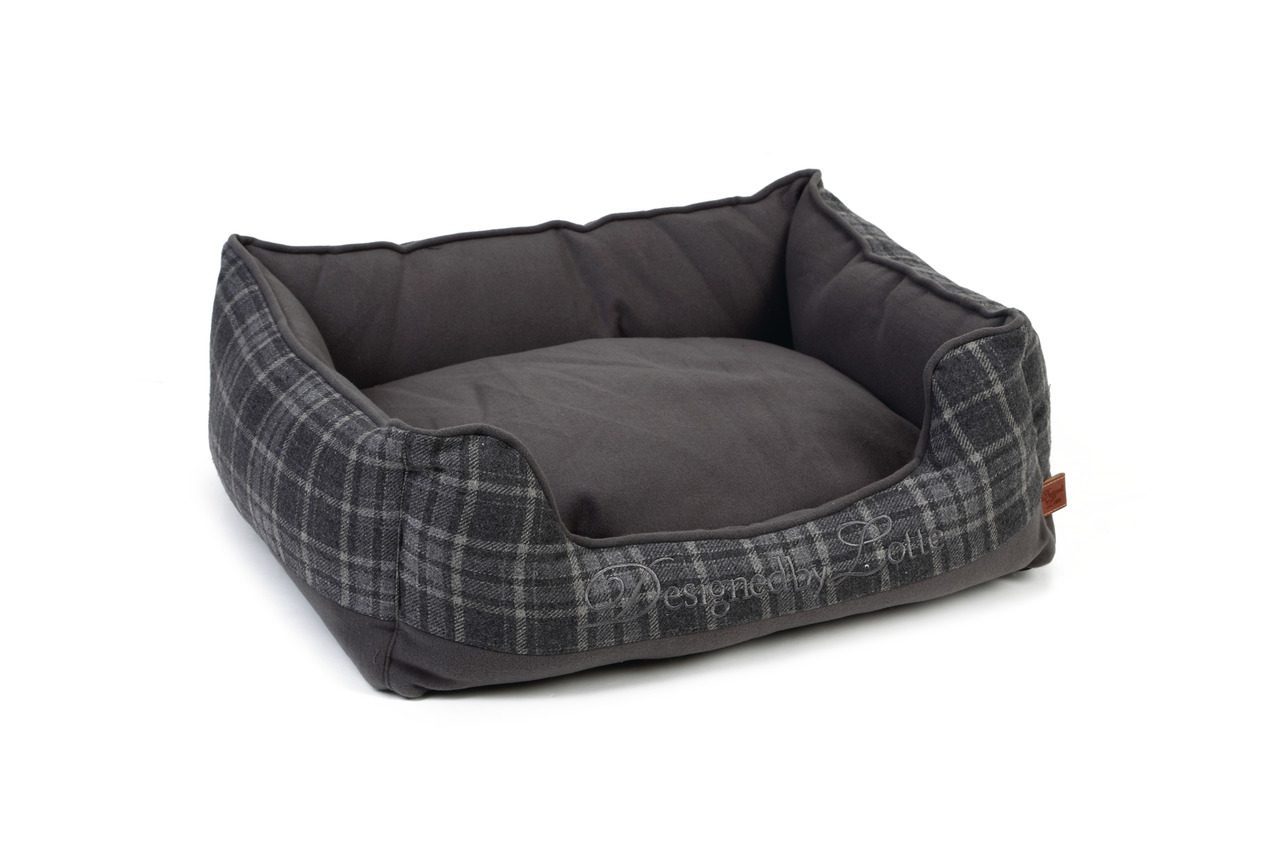 Cama-de-Design-by-Lotte-para-perros-pequenos-de-color-gris-cama-de-Design-by-Lotte-para-caniches-de-Salvaterra-de-Magos