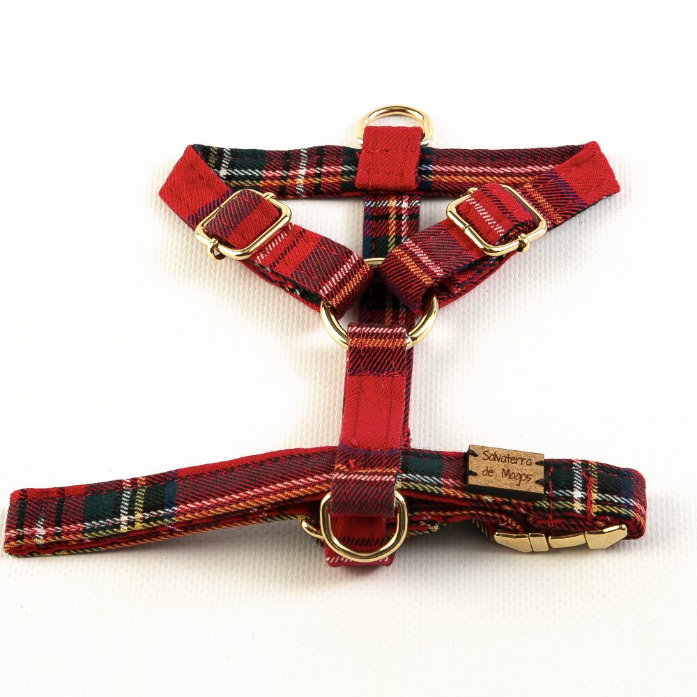 Red Classic Scottish Harness and Leash Set from Salvaterra de Magos